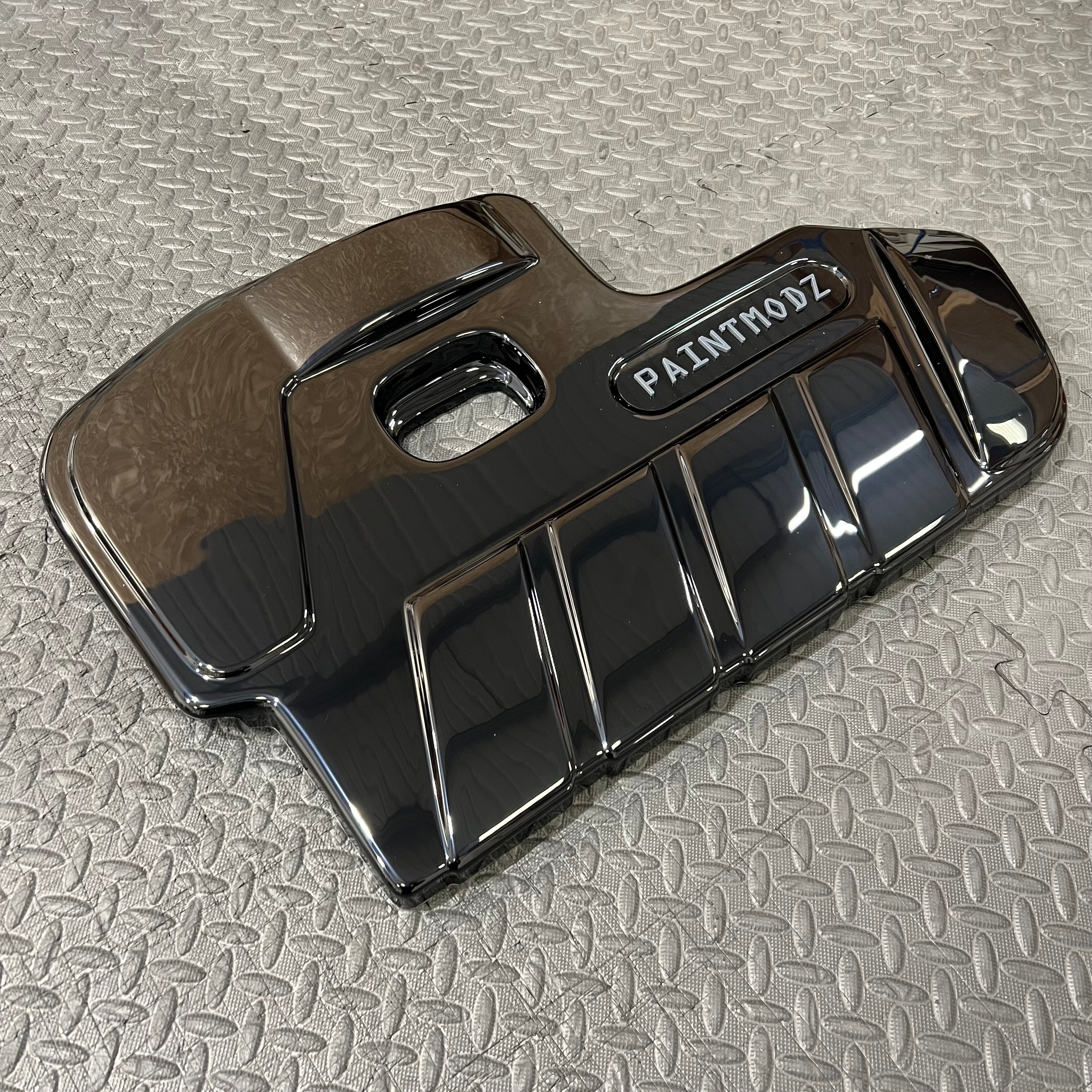 Proform Engine Cover - MK4/4.5 Focus ST Petrol - Gloss Black Plastic - Dark Grey/Gloss Black Badge