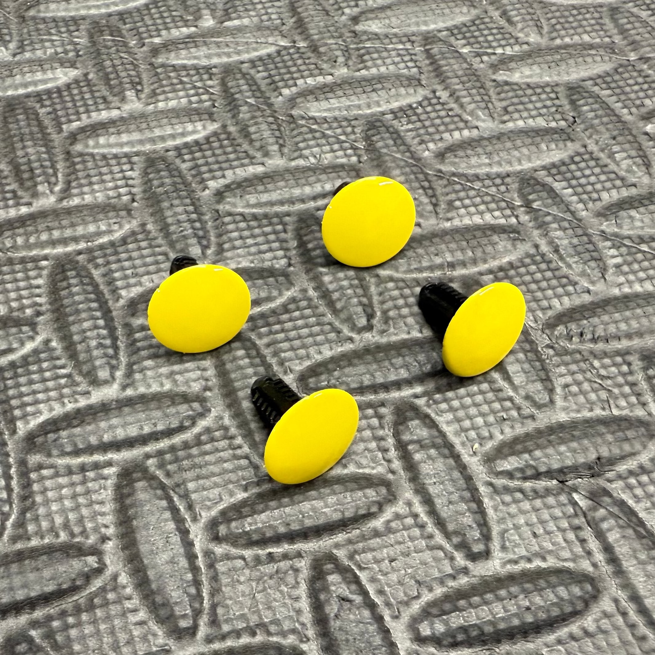 Slam Panel Push Screws (x4) - Mk3.5 Focus - Painted Yellow