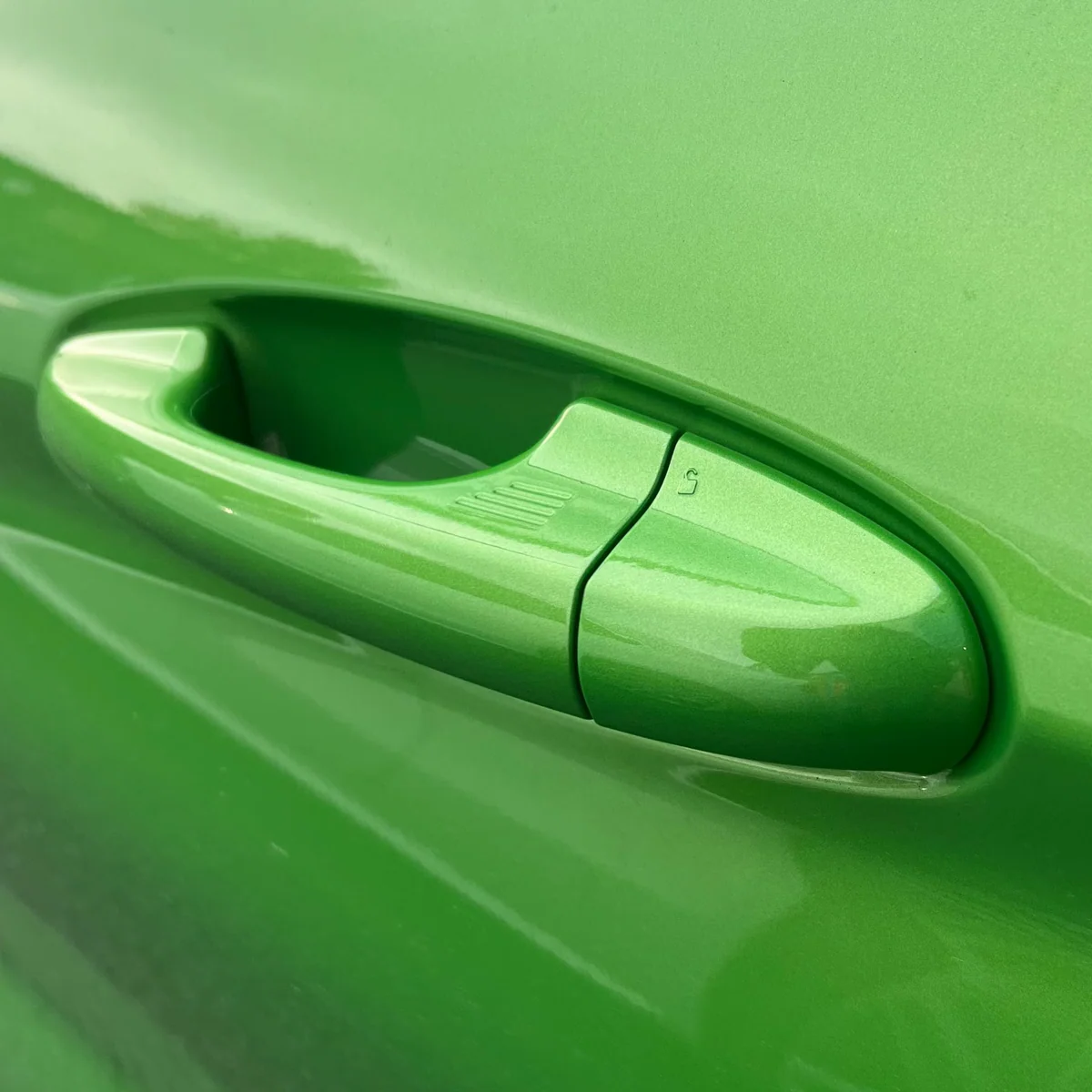 Standard Door Handle Lock Cover Mk8/8.5 Fiesta / Mk2/2.5 Puma - Left Hand Drive - Painted Mean Green