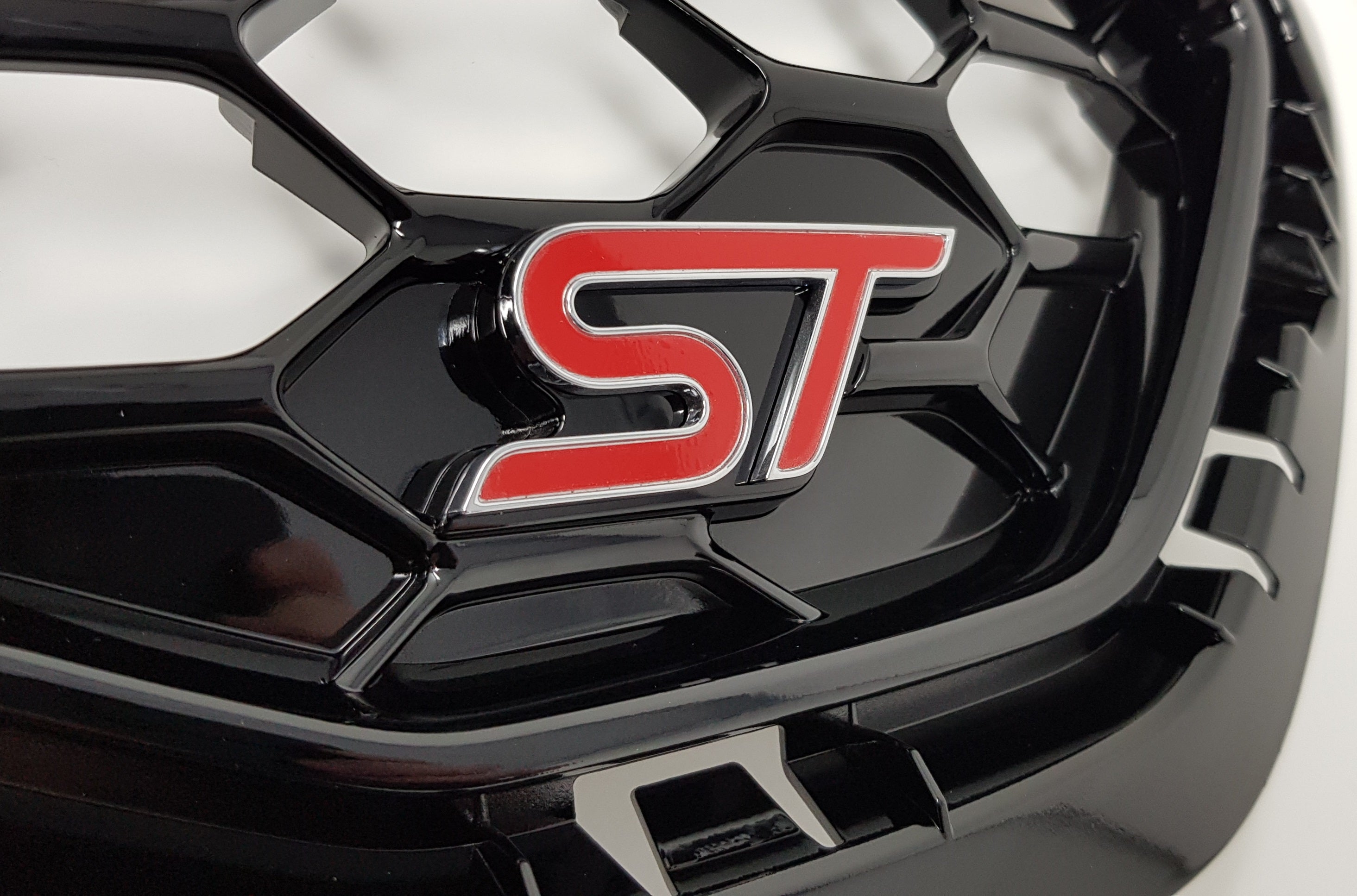 Front Radiator Grille - Genuine Ford Mk8 Fiesta ST (Painted)