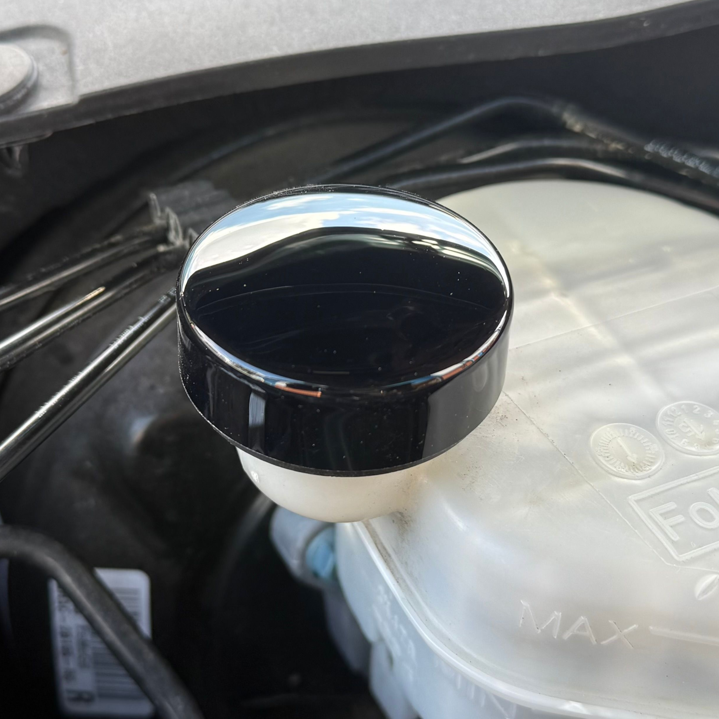Mustang (6th Generation) - Proform Brake Reservoir Cap Cover (Plastic Finishes)