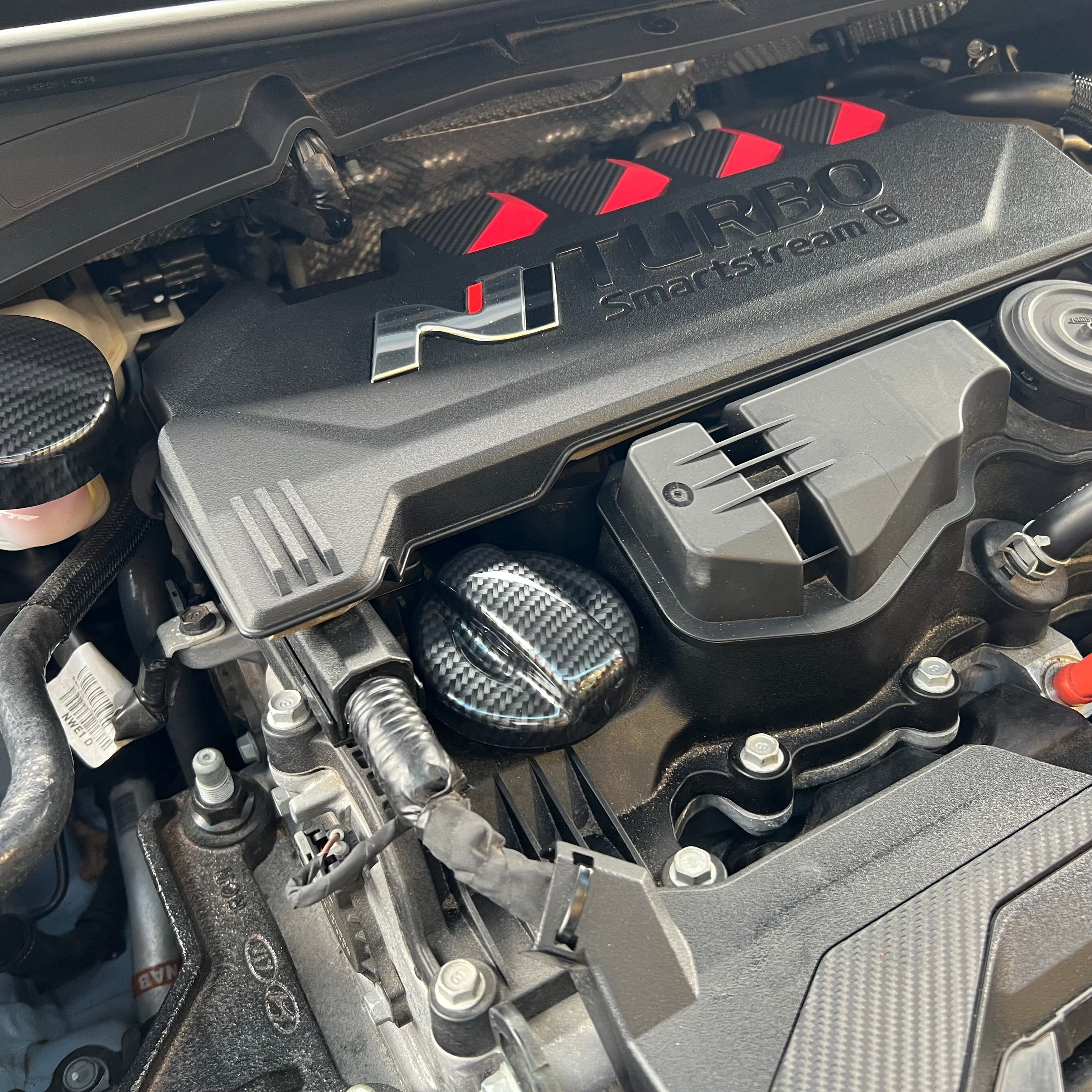 Proform Oil Cap Cover - Fits Hyundai i20N - Deluxe Carbon Fibre Effect Plastic