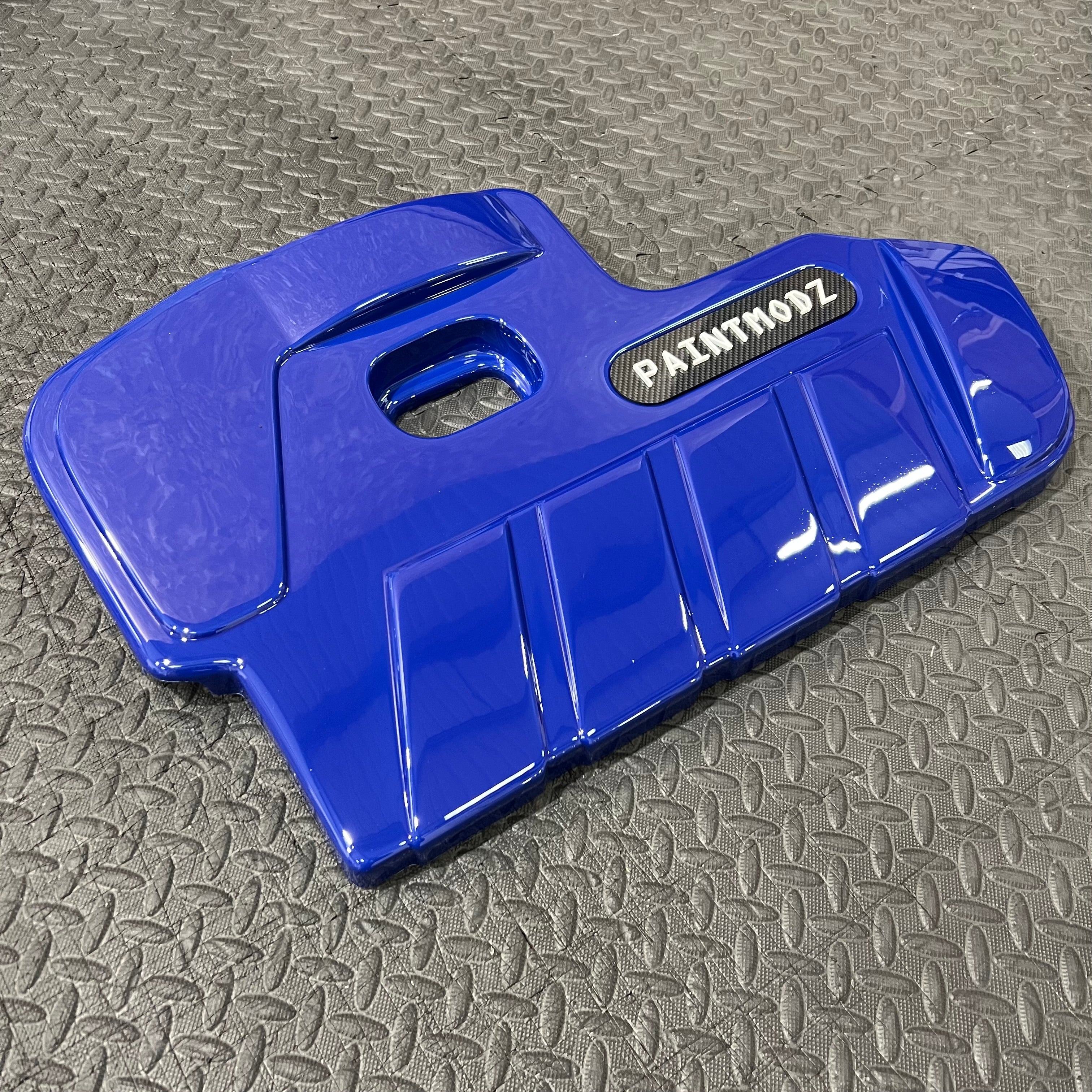 Proform Engine Cover - MK4/4.5 Focus ST Petrol - Gloss Blue Plastic - White/Deluxe Carbon Fibre Effect Badge