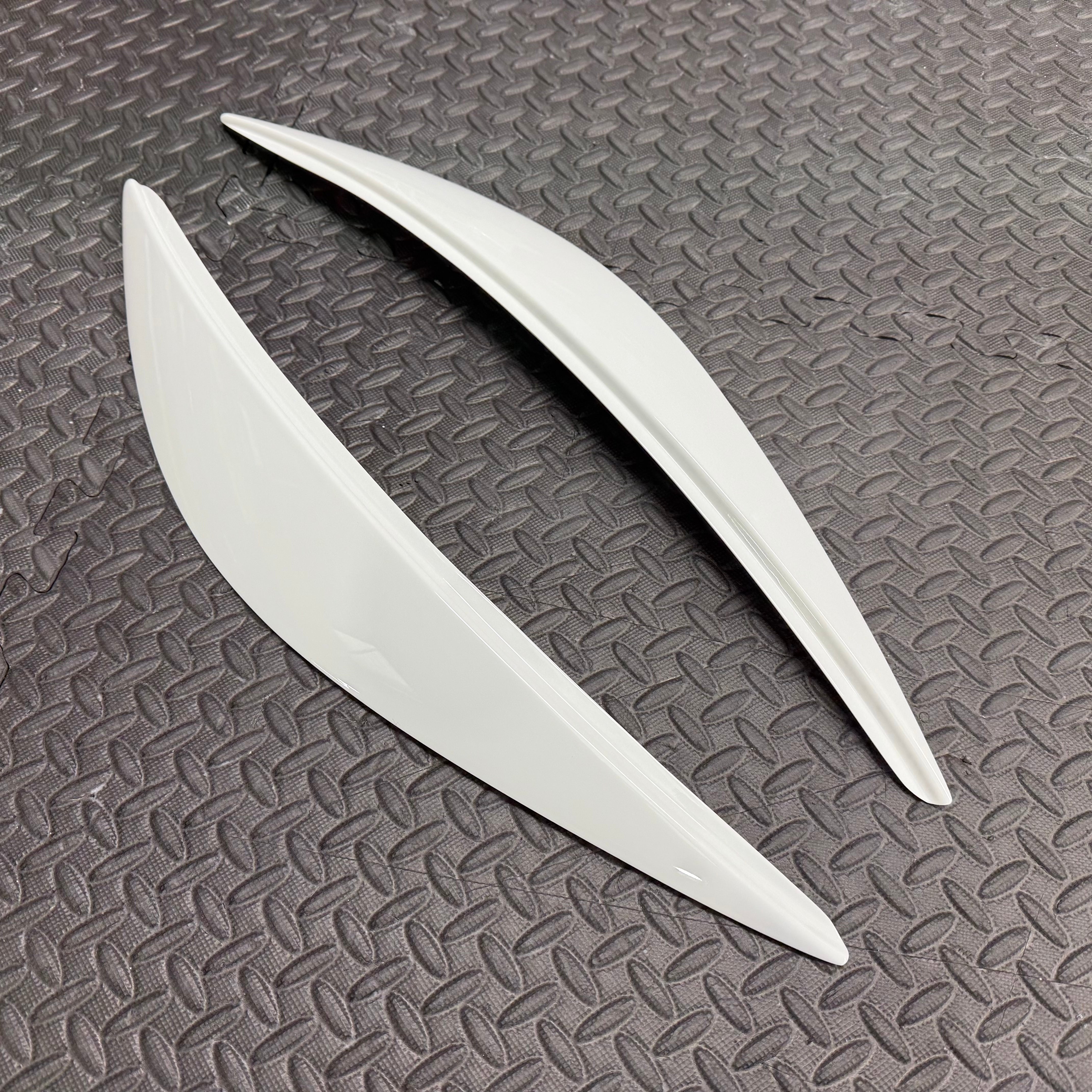 CMS Headlight Eyebrows - Mk3.5 Focus (Painted Finishes)