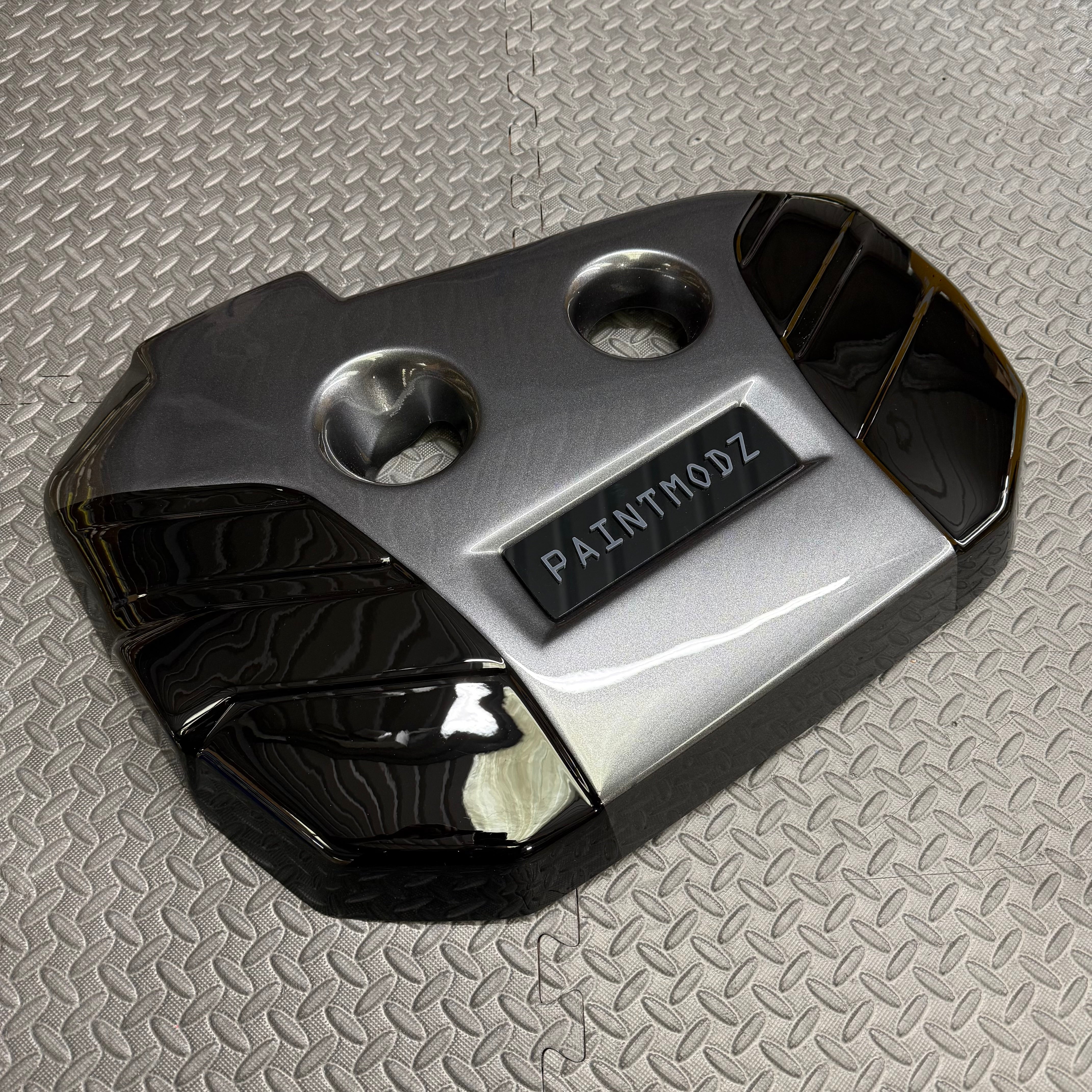 Proform Engine Cover - Mk3.5 Focus RS - Painted Magnetic Grey - Gloss Black Accent Colour With Dark Grey/Gloss Black Badge Plate