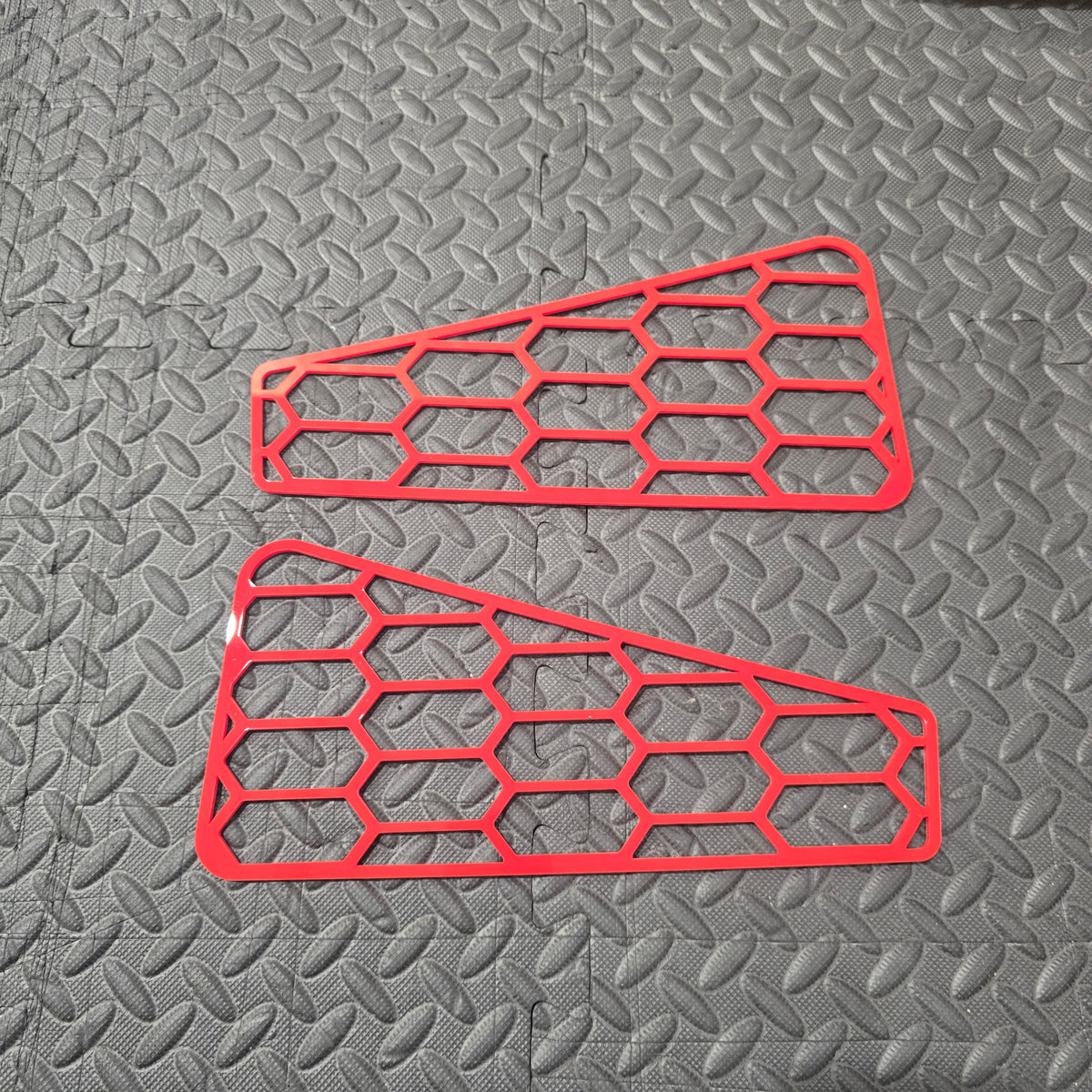Mk3/3.5 Focus Scuttle Vent Covers - Red