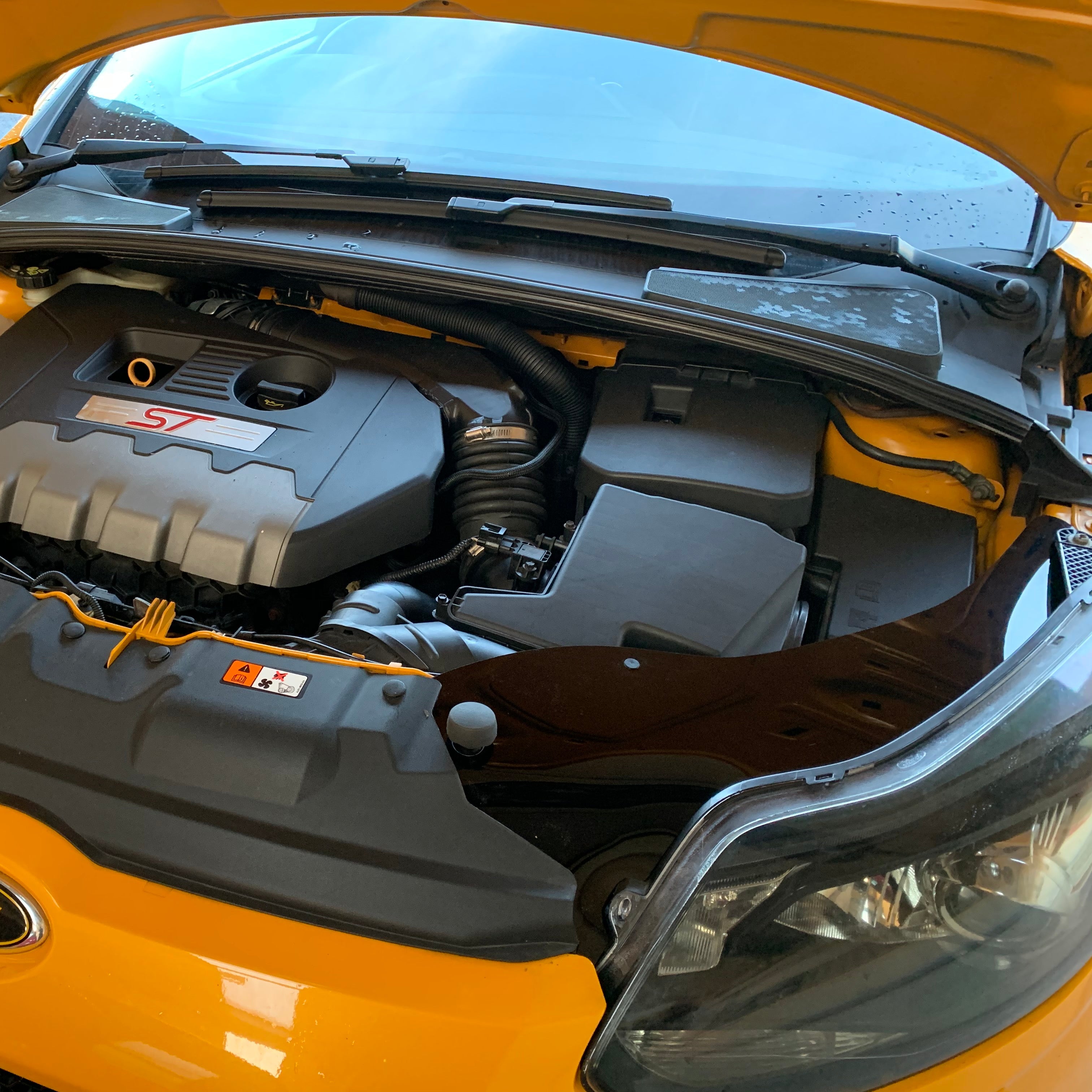 Proform Pre-Facelift Slam Panel Ends - MK3 Focus - Gloss Black Plastic