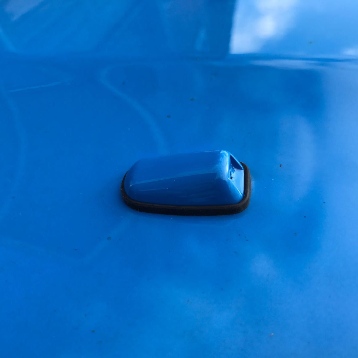 Genuine Ford Heated 'Mist' Washer Jets - Painted Nitrous Blue